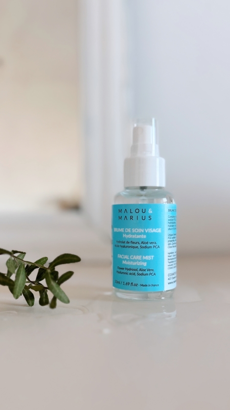 HYDRATING FACIAL SKINCARE RITUAL