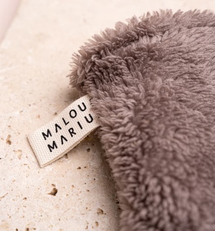 Water-only makeup remover glove / washable reusable / taupe