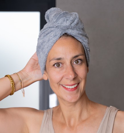 GREY HAIR TOWEL SUPER ABSORBENT