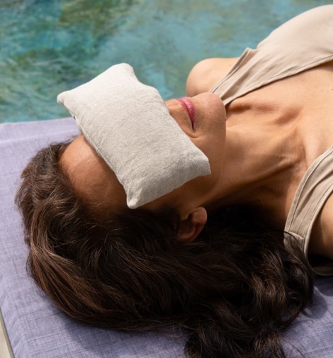 COUSSIN LESTÉ POUR LES YEUX