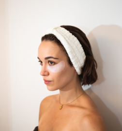 Bandeau cheveux en viscose de bambou.