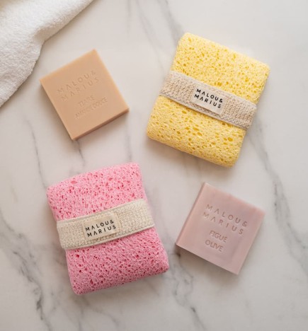 BODY SPONGE AND TIARE FLOWER SOAP DUO